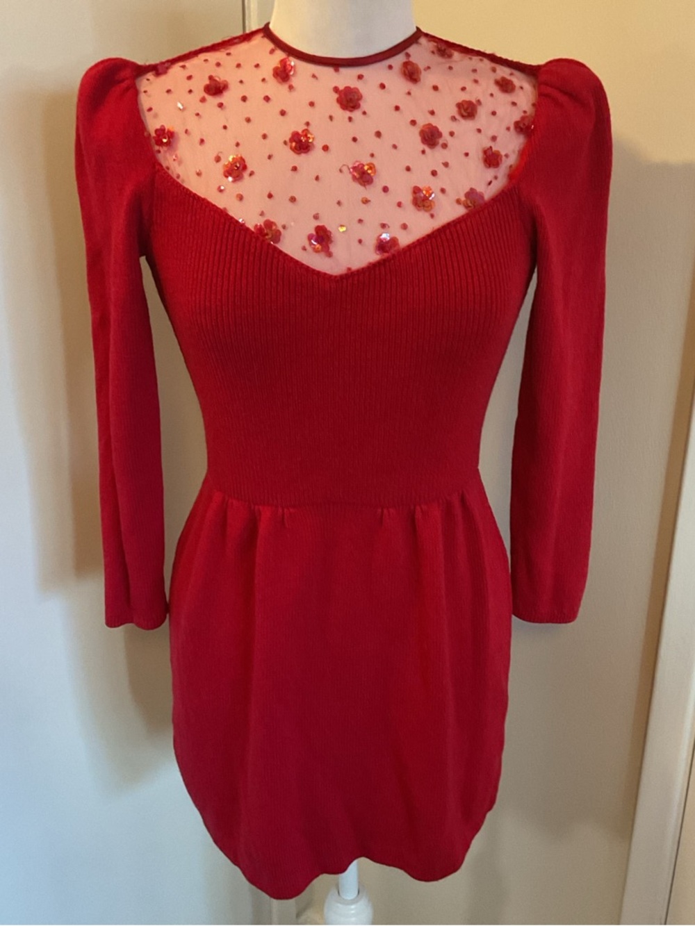 Vintage St. John Marie Gray Red Sequin Knit Mini Dress Small Illusion Beaded - Picture 2 of 7